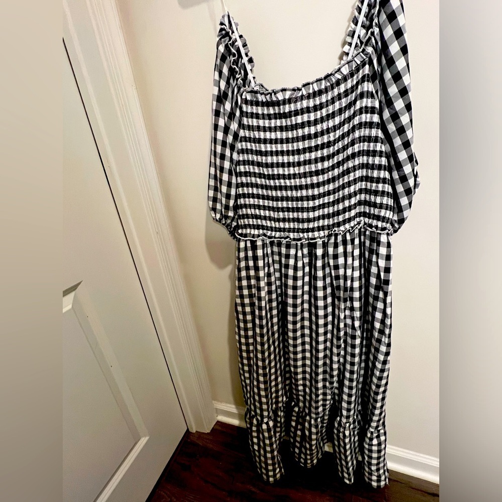 ANDREE BY UNIT Black & White Gingham Midi Dress - Picture 11 of 11